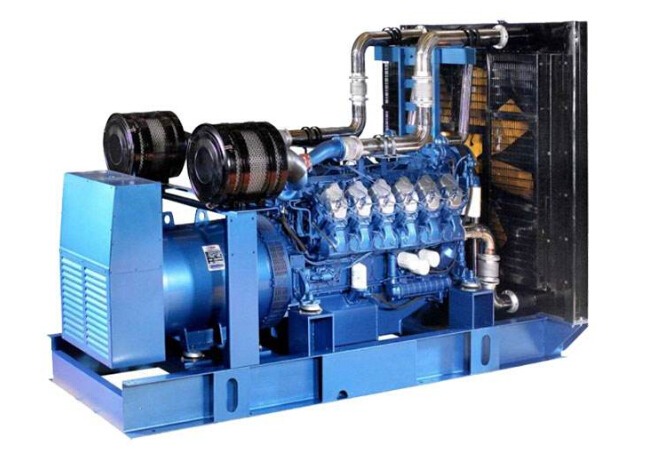 科尔沁右翼中康明斯30kw小型柴油二手发电机组 科尔沁右翼中康明斯30kw小型柴油二手发电机组